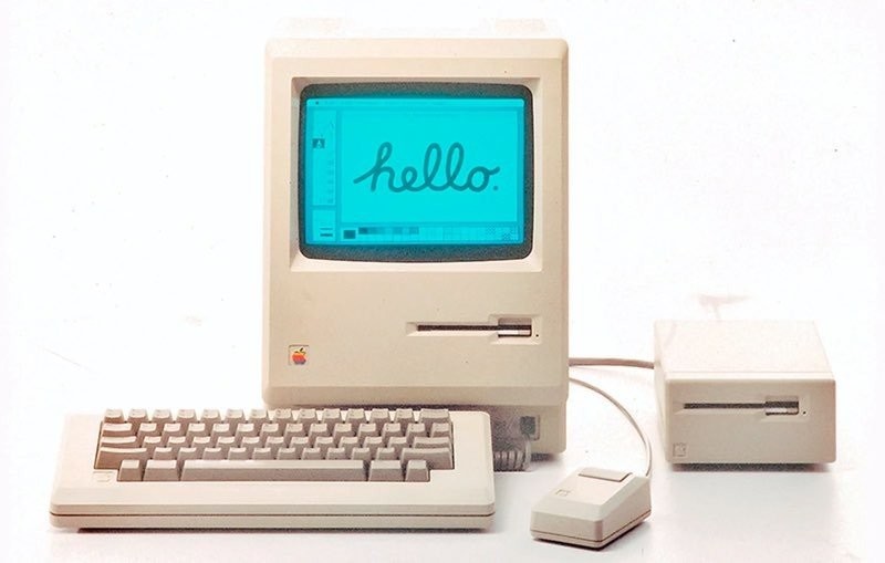 Σαν σήμερα πριν από 36 χρόνια, ο Steve Jobs παρουσίασε το πρώτο Macintosh&#33;