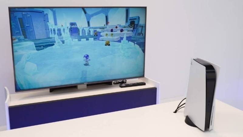 PlayStation 5: Πρώτα hands-on videos μας δείχνουν το μέγεθος και...gameplay