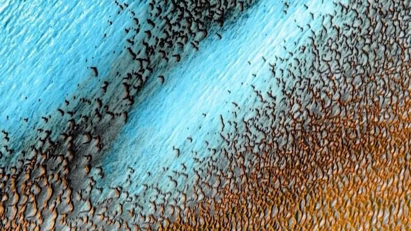 NASA: Δείτε τις παγωμένες αμμοδίνες στο Βόρειο Πόλο του Άρη