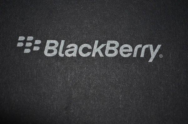 BlackBerry: Θυμήθηκε να μηνύσει τα Facebook, Instagram και WhatsApp για παραβίαση πατεντών messaging...