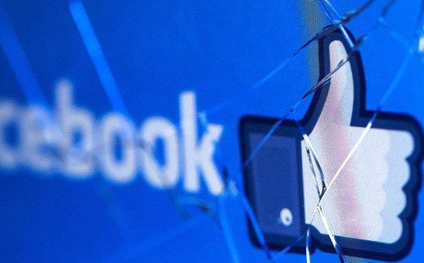 Νέο κτύπημα για τη Facebook: Hackers έχουν στα χέρια τους τις ιδιωτικές συνομιλίες 81.000 χρηστών