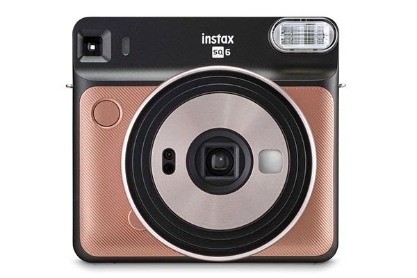 Fujifilm Instax Square SQ6: Μια νέα αναλογική κάμερα για τετράγωνες λήψεις