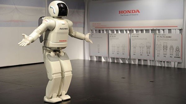 Honda Asimo: Το διάσημο ρομπότ βγαίνει στην σύνταξη [Video]