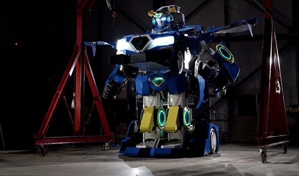 Τα Transformers μπορούν να κατασκευαστούν στην πραγματικότητα και αυτό το ρομπότ είναι η απόδειξη&#33; [Videos]