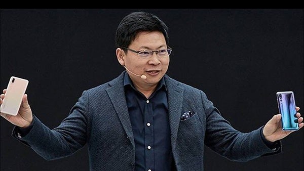 Huawei: Ευχαριστεί την Apple...για την έλλειψη καινοτομίας και επιβεβαιώνει αναδιπλώμενο smartphone σε λιγότερο από 1 χρόνο