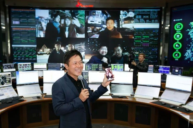 Πραγματοποιήθηκε η πρώτη 5G video κλήση με 5G smartphone της Samsung