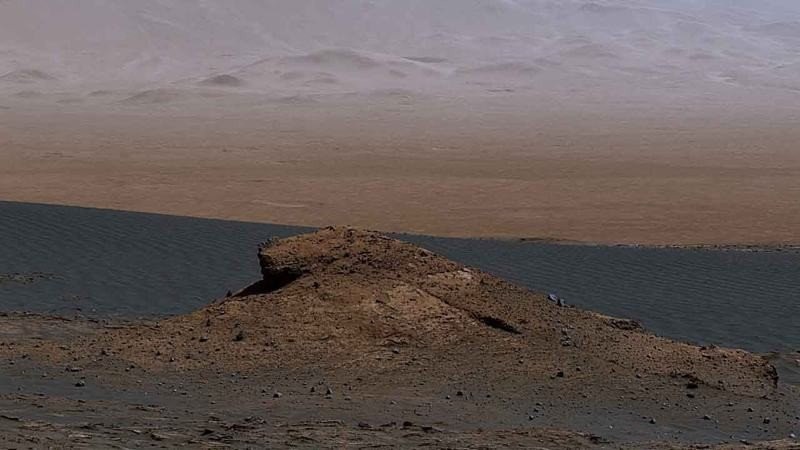 Μια εντυπωσιακή βόλτα στον Gale Crater του πλανήτη Άρη με το Curiosity rover