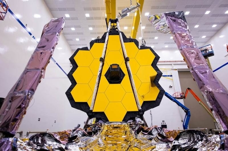 James Webb Space Telescope: Αύριο στις 14:20 η εκτόξευση του πανίσχυρου τηλεσκοπίου