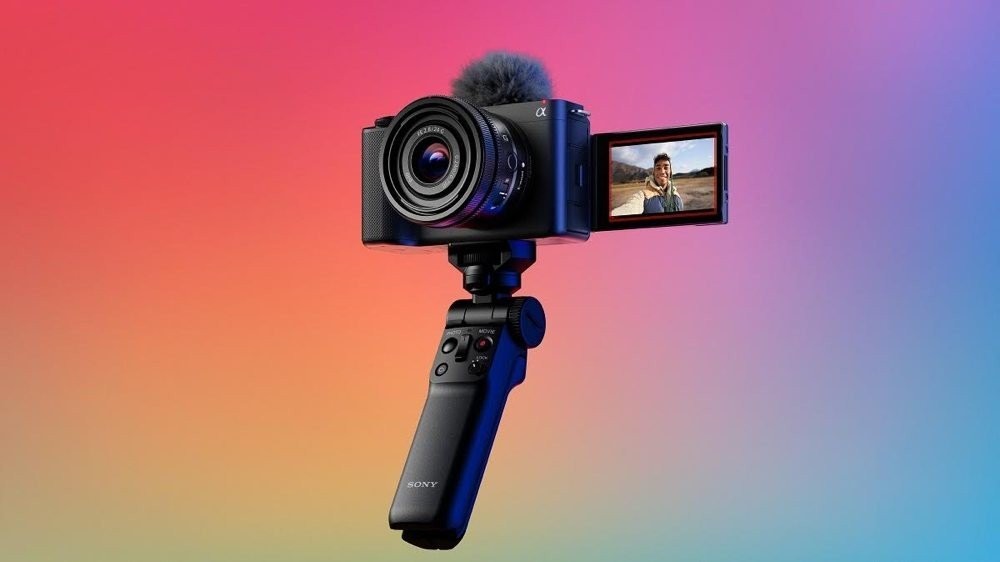 Sony ZV-E1: Η νέα compact mirrorless full-frame κάμερα της εταιρείας