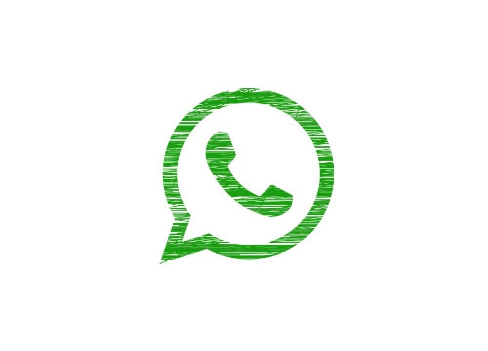 WhatsApp: Αναφορές για spam μηνύματα στα group και σίγαση άγνωστων αριθμών