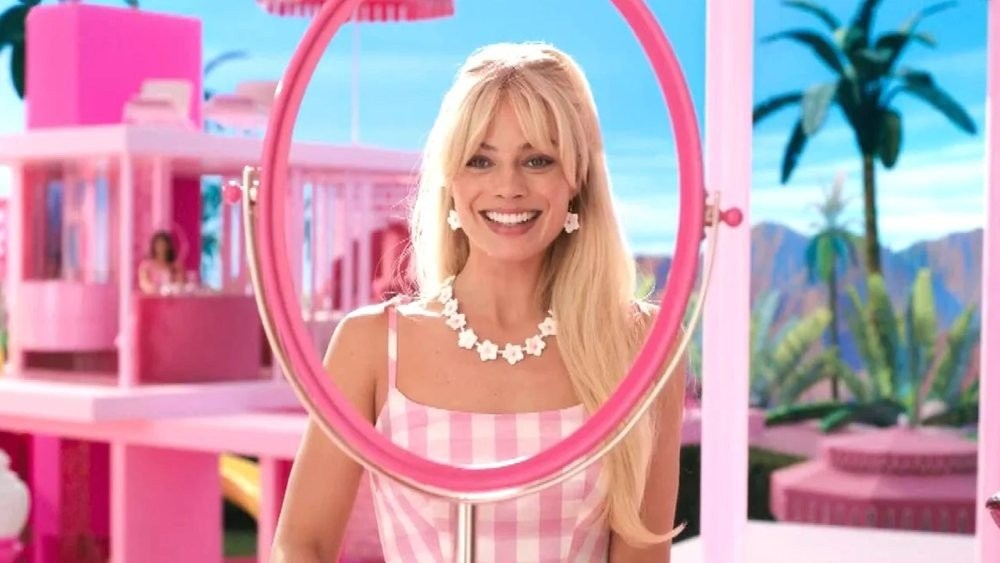 Barbie: Νέο trailer για την «ροζ πλαστική» ταινία