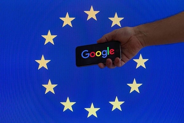 Πρόστιμο ρεκόρ ύψους €2.42 δισ. από την ΕΕ στη Google για &quot;μαγείρεμα&quot; αποτελεσμάτων αναζήτησης [Update]