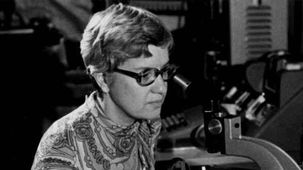 Vera Rubin: Απεβίωσε η επιστήμονας που τεκμηρίωσε την ύπαρξη της σκοτεινής ύλης στο Διάστημα