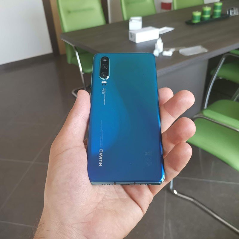 Huawei P30/P30 Pro: Η νέα έκδοση EMUI φέρνει το Night mode στη selfie κάμερα image