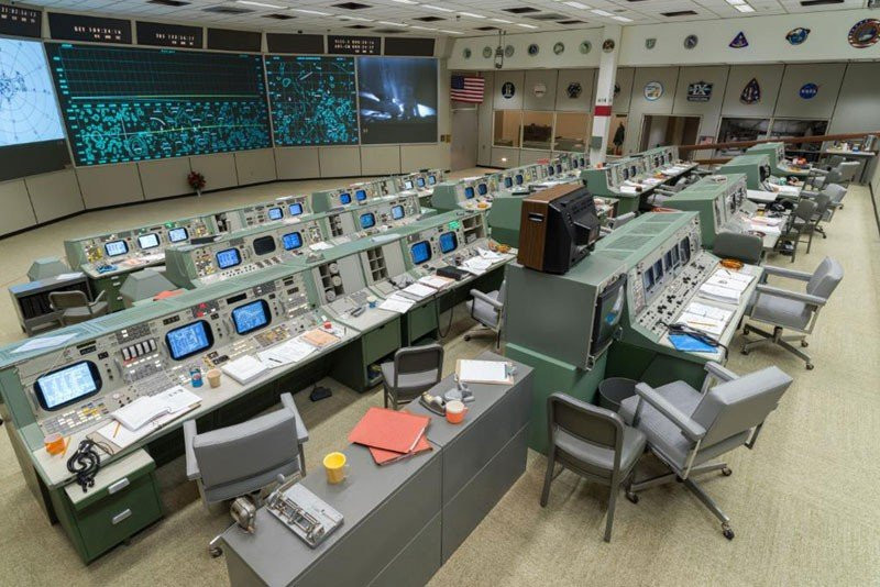 NASA: Γιορτάζει τα 50 χρόνια από την αποστολή στη Σελήνη αναστηλώνοντας το original κέντρο ελέγχου [Video] image