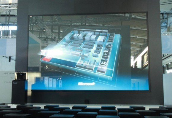 Multitouch οθόνη 234'' τεχνολογίας Surface από Microsoft και Stereolize! image
