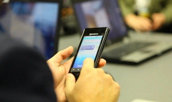 Qualcomm dual-core Snapdragon MSM8x60 σε video preview image