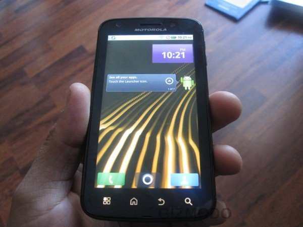 Motorola Olympus σε νέες φωτογραφίες image