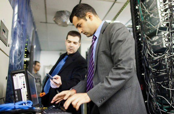 Η Microsoft αναλαμβάνει μόνη της δράση ενάντια στα botnets image