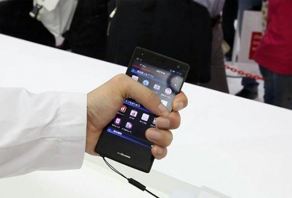 Πρωτότυπο smartphone της NTT DoCoMo με Grip UI που εκτελεί διαφορετικές εργασίες ανάλογα με τον τρόπο κρατήματος [Videos] image