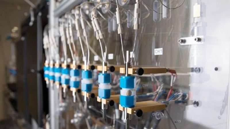 Η IBM κατασκευάζει μπαταρίες ιόντων λιθίου με θαλασσινό νερό αντί για βαρέα μέταλλα image