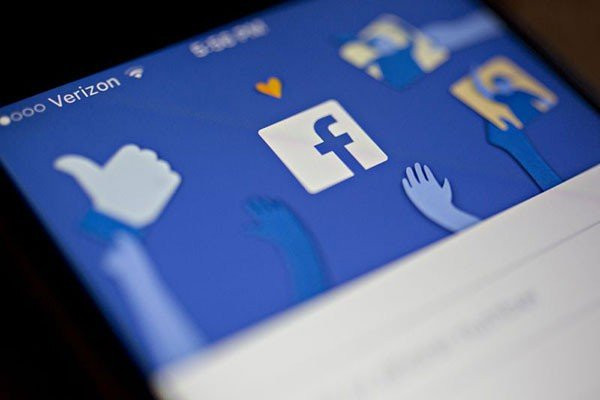 Η Facebook αναστέλλει τη λειτουργία 200 εφαρμογών υπό την υποψία ότι μεταχειρίζονται παράνομα τα δεδομένα των χρηστών image