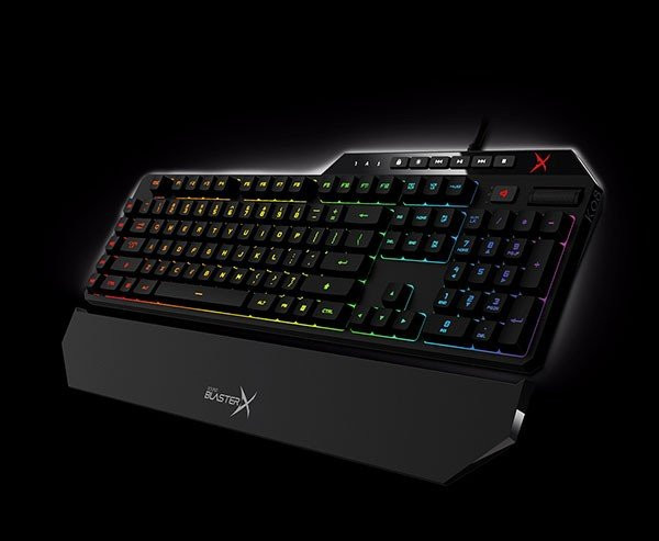 Square Enix και Creative συνεργάζονται για ενσωμάτωση του Aurora Reactive Lighting System στο Final Fantasy XV! image