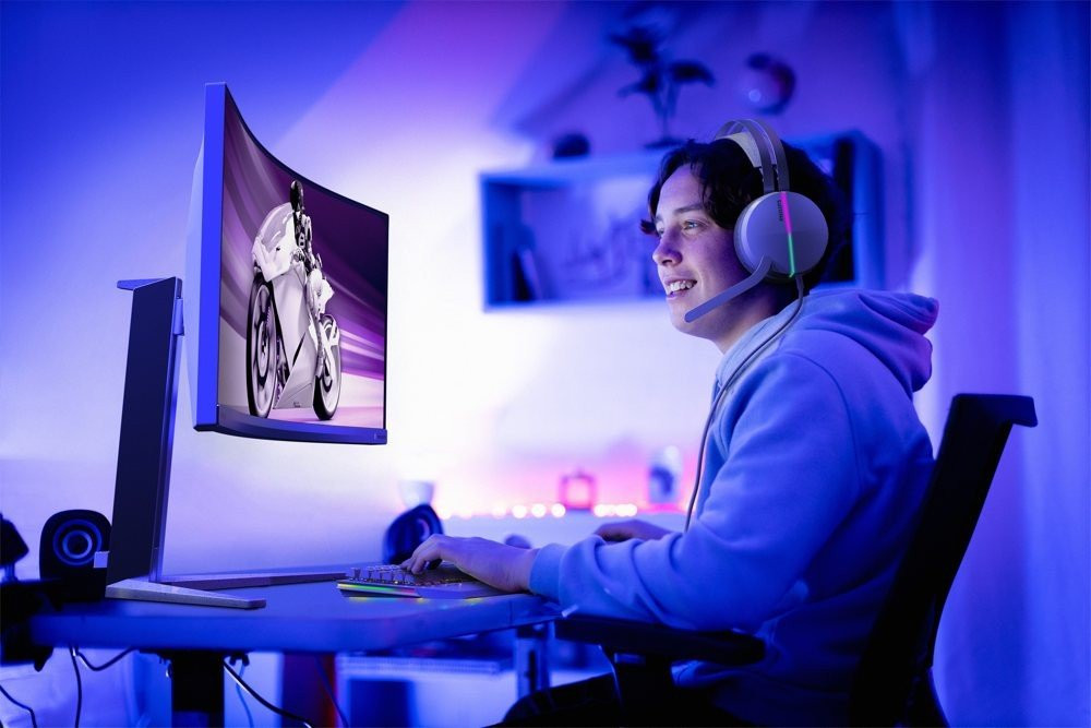 Philips EVNIA: Η νέα σειρά οθονών και περιφερειακών που φιλοδοξεί να αλλάξει το gaming image