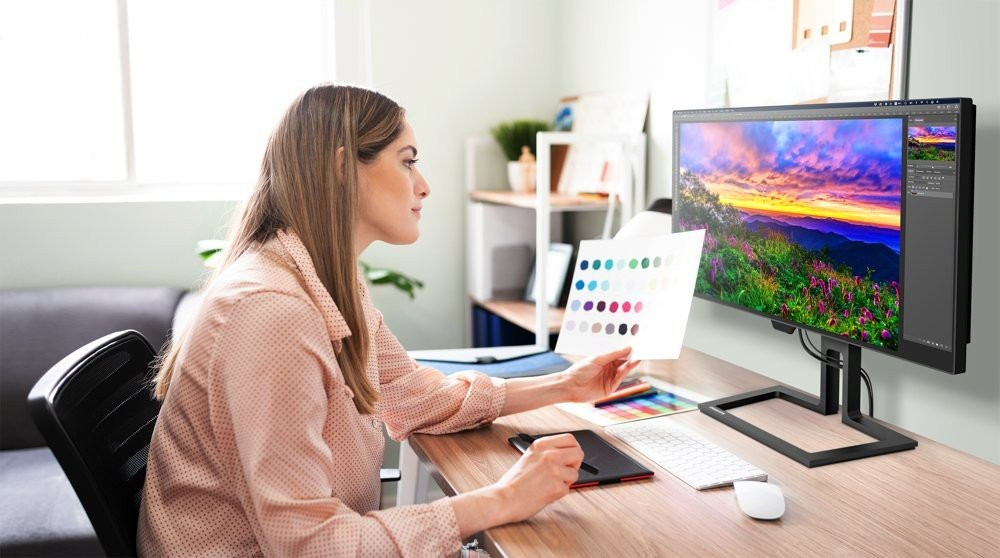 Philips 27B1U7903: Νέα επαγγελματική οθόνη με ThunderboltT 4 και Mini-LED image