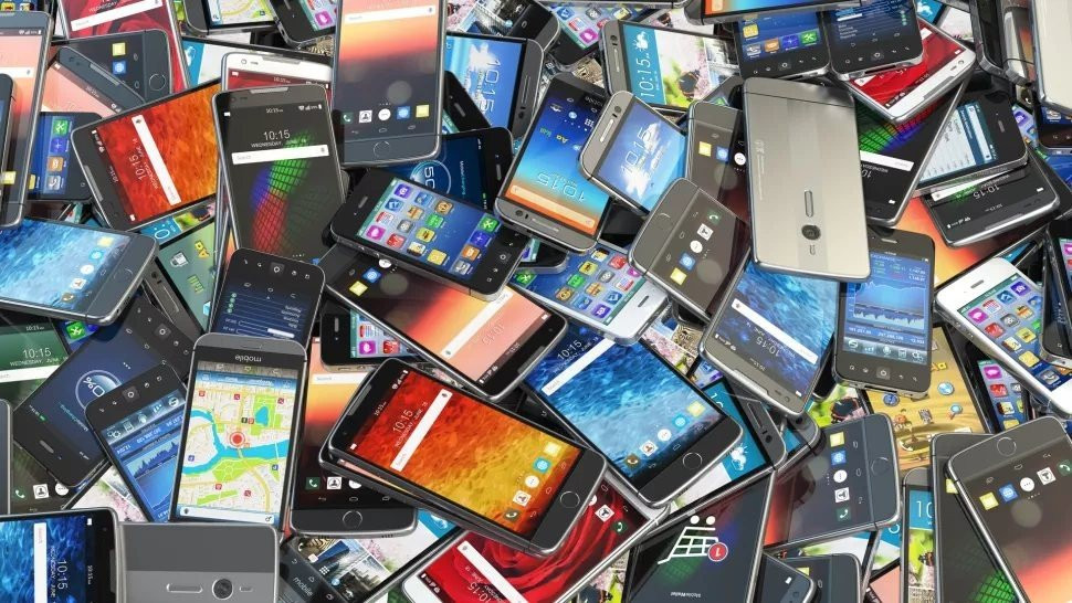 Smartphones: Τεράστια η πτώση των πωλήσεων στην Ευρώπη image