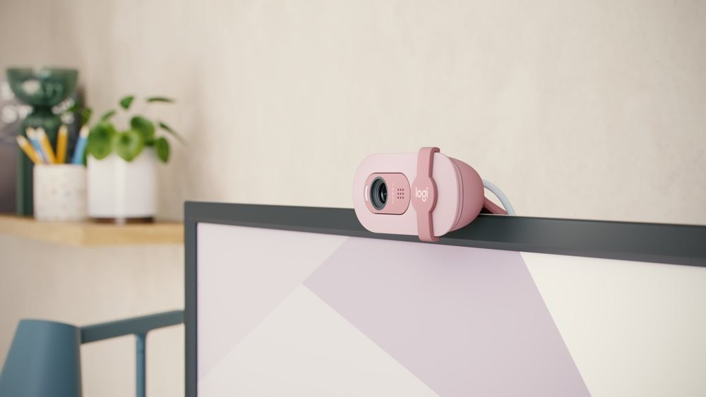 Logitech Brio 100: Η νέα Full HD webcam με βελτιωμένη εικόνα και ήχο image