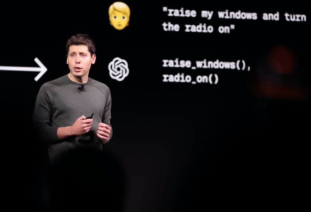 OpenAI: Ανακοίνωσε την επιστροφή του Sam Altman στη θέση του CEO image