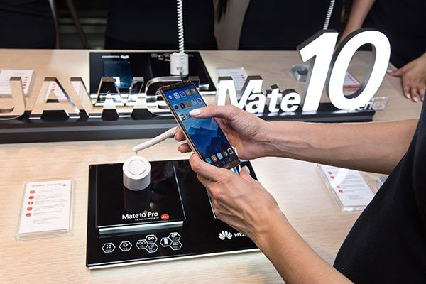 Επίσημη παρουσίαση των Huawei Mate 10 Pro & Huawei Mate 10 lite στην Ελλάδα image