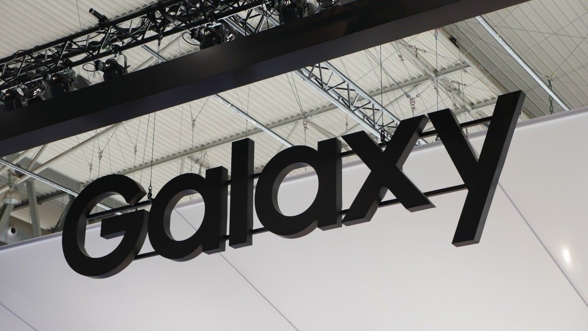 Samsung: Σκέφτεται να «κόψει» το Galaxy από τις ναυαρχίδες της! image