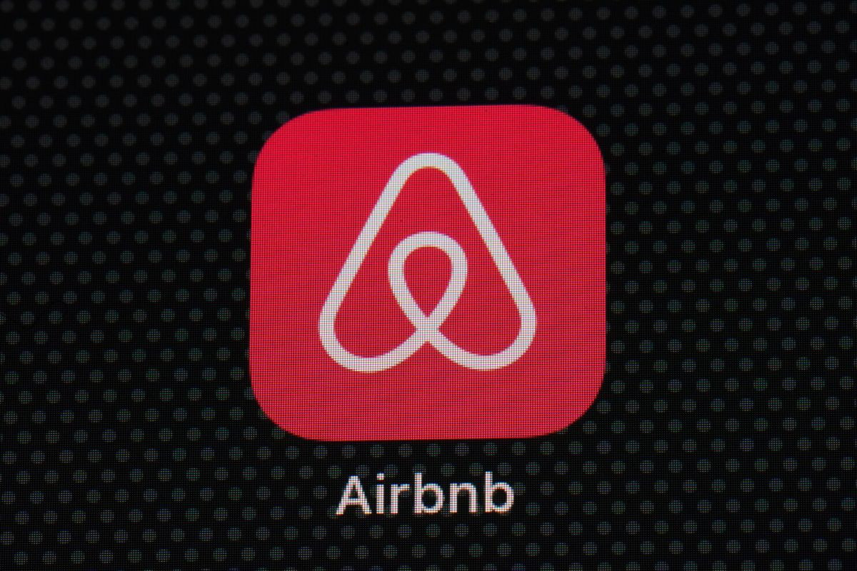 Airbnb: 6 τρόποι για ασφαλείς κρατήσεις και προστασία από διαδικτυακές απάτες image