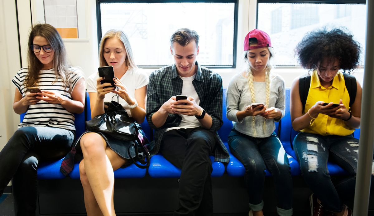 Η Νέα Υόρκη κατά των social media: Καταστροφικές οι συνέπειες για την ψυχική υγεία των νέων image