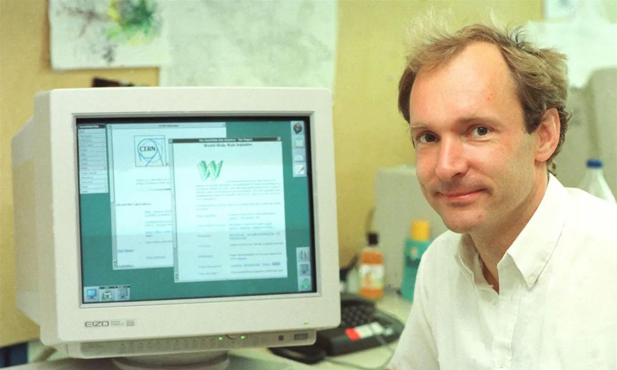 Tim Berners-Lee: Γιατί χάρισε το World Wide Web και τι μετανιώνει σήμερα image