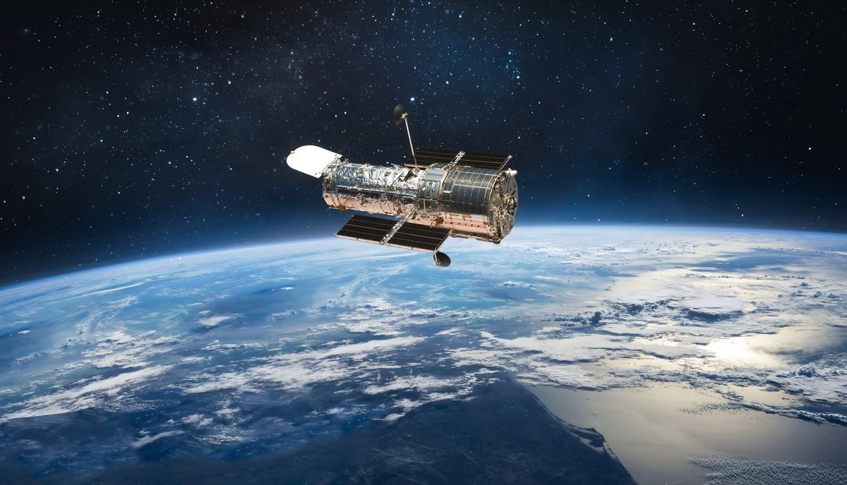 Αντίστροφη μέτρηση για το Hubble: Το σενάριο της πρόωρης και ανεξέλεγκτης πτώσης στη Γη image