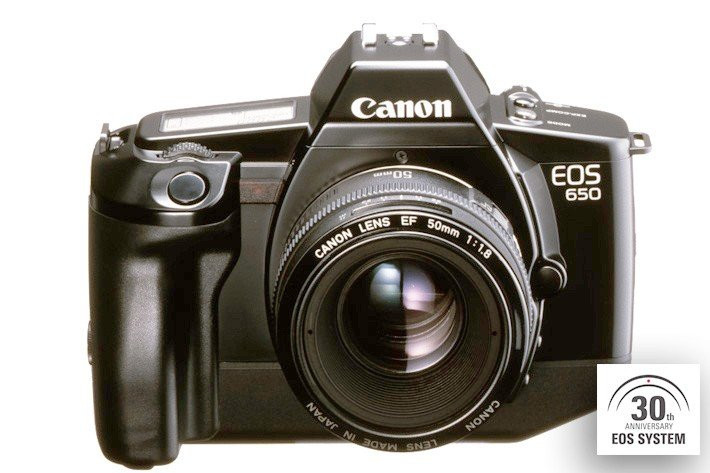 Η Canon γιορτάζει την 30η επέτειο του EOS System image