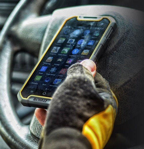 DeWalt MD501: Νέα είσοδος στα υπερανθεκτικά smartphones με υποστήριξη ασύρματης φόρτισης image