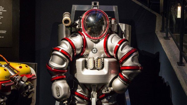 Exosuit: Η στολή κατάδυσης που θα ζήλευε και ο IronMan [Video - Infographic] image