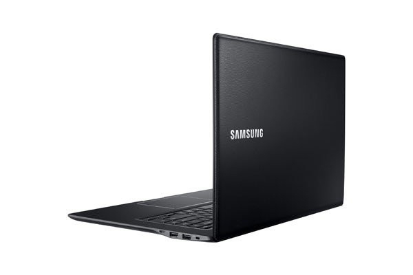 Samsung ATIV Book 9 Style, νέα έκδοση του notebook με ψευδοδερμάτινη πλάτη image