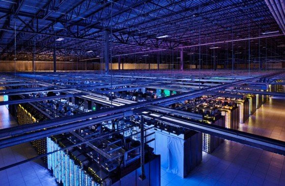 Δες που ζει το Internet με μια βόλτα στα data centers της Google [Video] image