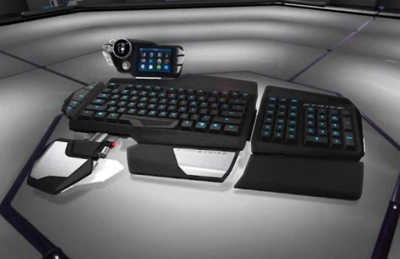 Mad Catz S.T.R.I.K.E. 7, αρθρωτό gaming keyboard με οπισθοφωτισμό και LCD οθόνη αφής [Video] image