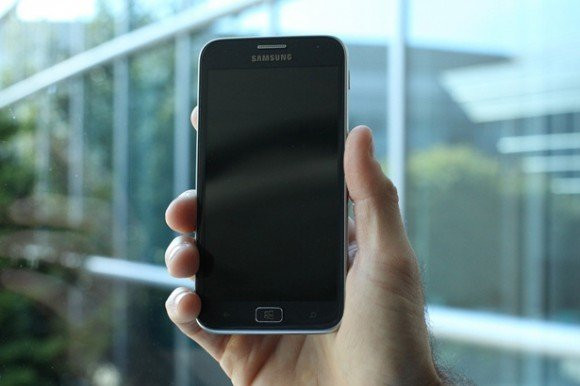 Samsung ATIV S, δείτε το πρώτο hands-on video του Windows Phone 8 smartphone της εταιρείας image