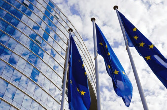 Η Ευρωπαϊκή Ένωση ετοιμάζει πρόστιμα για όσες εταιρείες δεν κατεβάζουν το βίαιο περιεχόμενο μέσα σε μια ώρα image