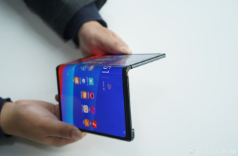 Oppo: Αυτό είναι το δικό της foldable και μοιάζει πολύ με το Huawei Mate X image