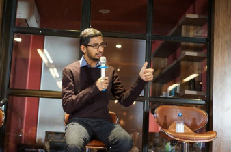 Sundar Pichai: Δεν σκοπεύουμε να αλλάξουμε την κατανομή κερδών 70/30 στο Google Play Store image