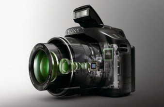 Sony Cybershot HX100V, HX9V και W520 έρχονται μέσα στο Φεβρουάριο image
