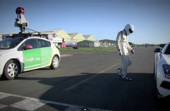 Η Google συναντά το Top Gear και κοντράρει το Street View Car με μια Mercedes SLS AMG...[Video] image